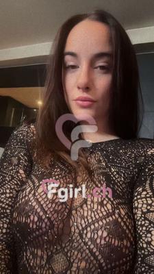 Mia - Escort à Genève