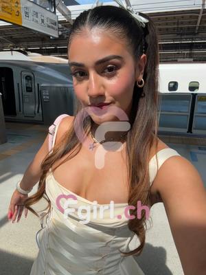 Mía - Massaggiatrice erotica a Lausanne