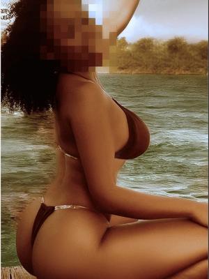 Mia - Escort in Renens
