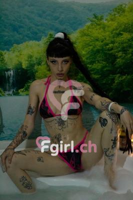 Mia - Escort à Genève
