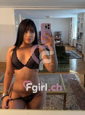 Mia - Escort in Genf
