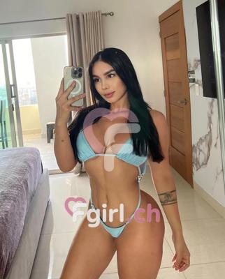 Mia - Escort in Plainpalais
