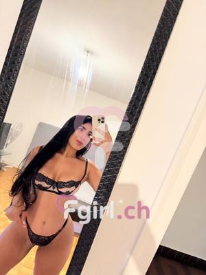 Mía - Escort à Genève
