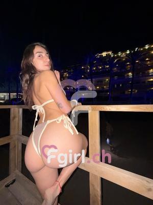 Mia - Escort à Nyon
