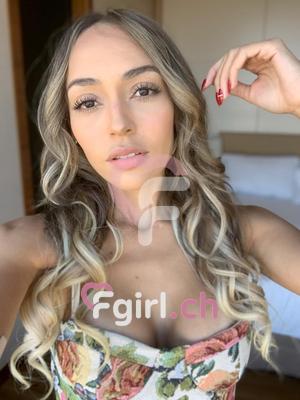 Mia - Escort à Genève