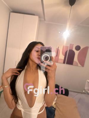 Mia - Escort à Renens