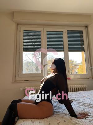 Mia - Escort à Genève
