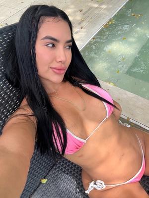 Mia - Escort in Neuchâtel
