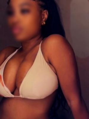 Mia - Escort en Monthey
