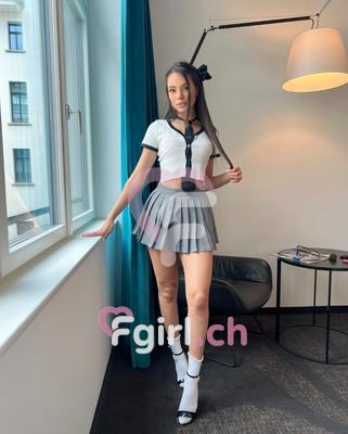 Mia - Escort in Lausanne
