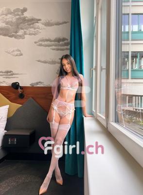 Mia - Escort in Lausanne
