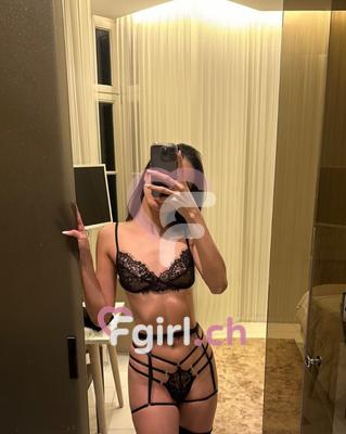 Mia - Escort in Lausanne

