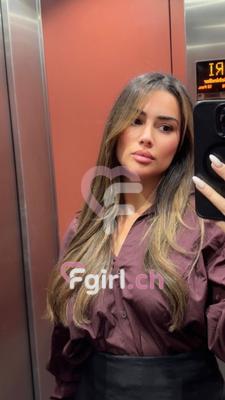 Mia - Escort à Champel