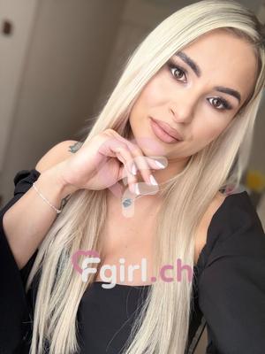 Mia - Escort in Martigny