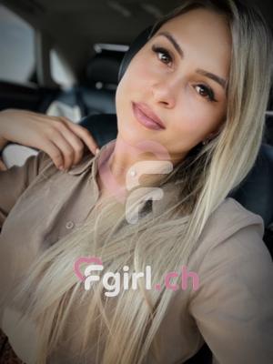 Mia - Escort in Martigny