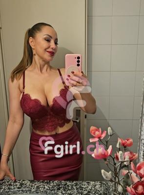 Mia - Escort a Genève