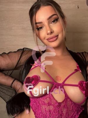Mia Inaya - Erotische Masseurin in Plainpalais

