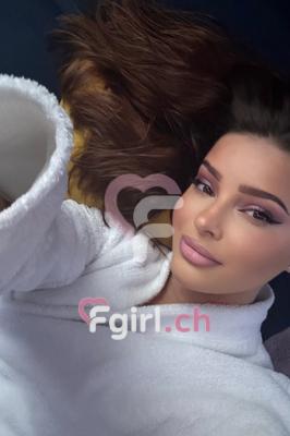 Mia Inaya - Masseuse érotique à Genève