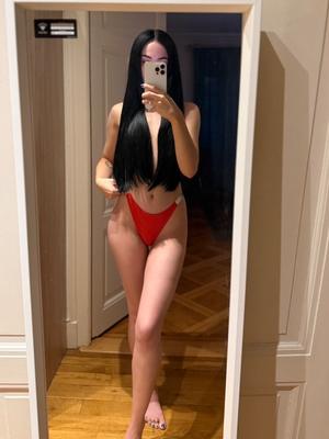 Mia - Massaggiatrice erotica a Martigny
