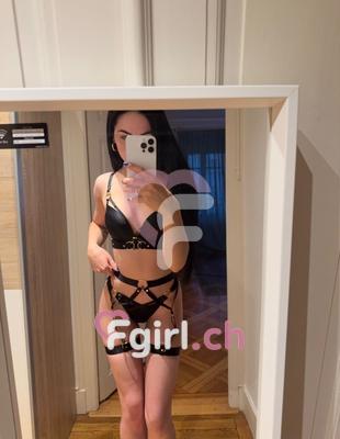 Mia - Erotic masseuse in Martigny
