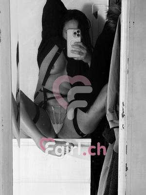 Miami - Escort in Renens
