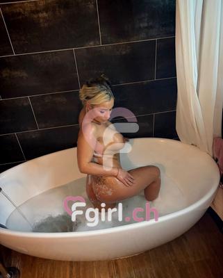 Mianda - Escort in Bern
