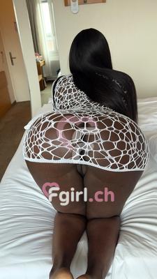 Miel - Escort à Genève
