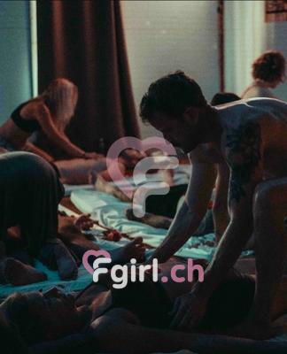 Miel Tantrika - Masseuse érotique à Fribourg
