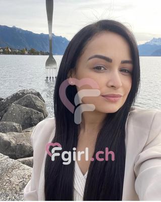 Miquela Tantra - Erotic masseuse in Crissier