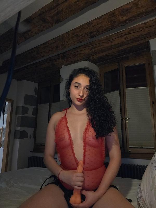 Mila - Escort in Nyon
