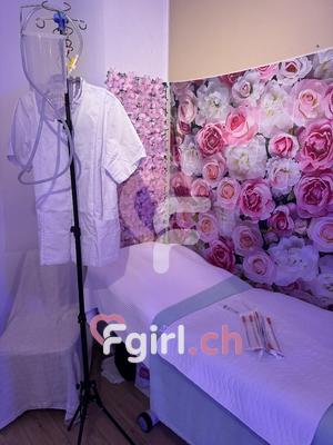 Milf Karoline - Escort en Sierre
