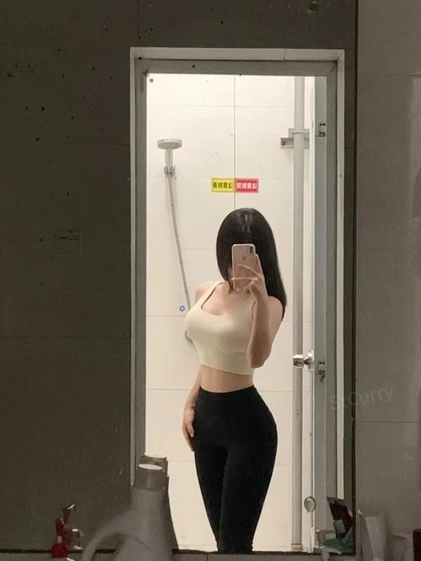 Milk - Escort in Lausanne
