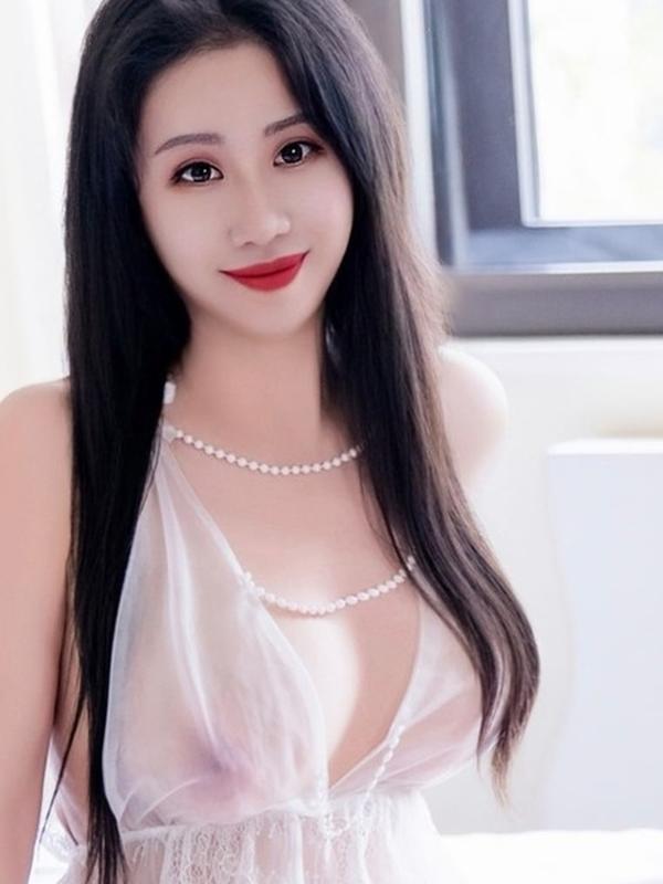 Mimi - Escort en Montreux
