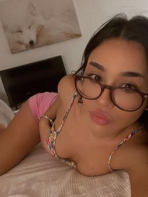 Miriam - Escort in Sion
