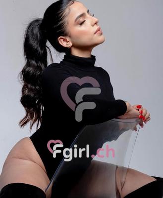 Mishell - Escort in Montreux
