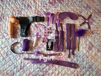Miss Sara - BDSM-Domina in Aigle
