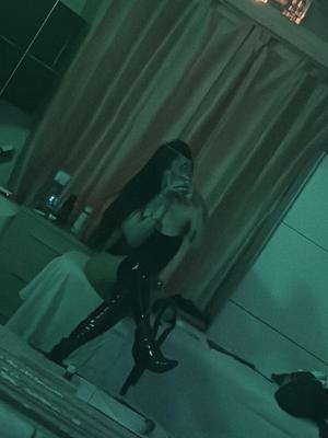 Miss Selena - Escort a Lausanne
