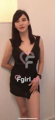 Mo Li - Escort in Geneva
