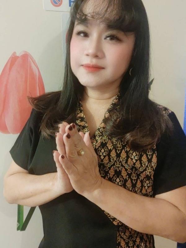 Mom Pat - Masseuse érotique à Lausanne
