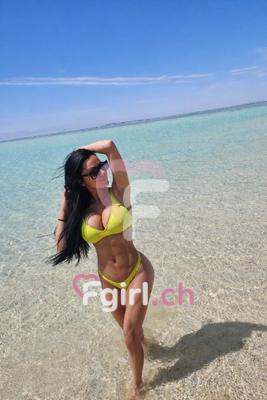 Mona - Escort en Genève
