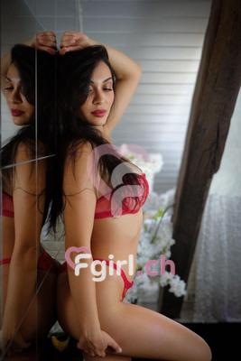 Monica - Escort in Neuchâtel
