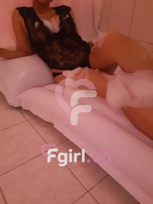 Moussy Thaï - Erotische Masseurin in Neuenburg
