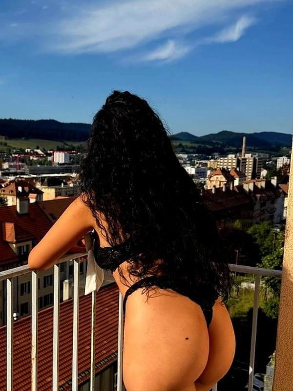 Mya - Dominatrice BDSM à La Chaux-de-Fonds
