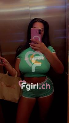 Nabilla - Escort in Yverdon-les-bains
