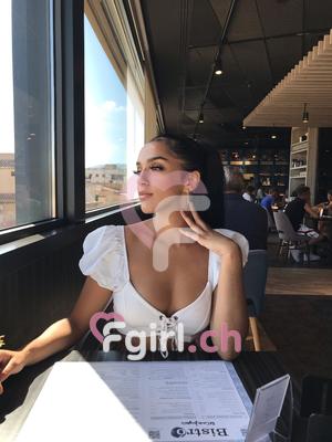 Nahia - Escort à Eaux-vives
