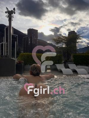 Nahia - Erotische Masseurin in Genf
