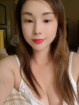 Nana - Escort à Genève
