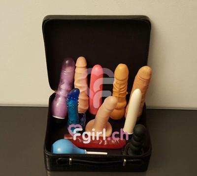 Nany - Erotische Masseurin in Genf
