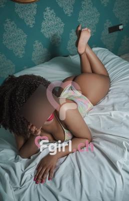 Naomi - Escort à Yverdon-les-Bains
