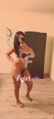 Naomi - Escort à Sierre
